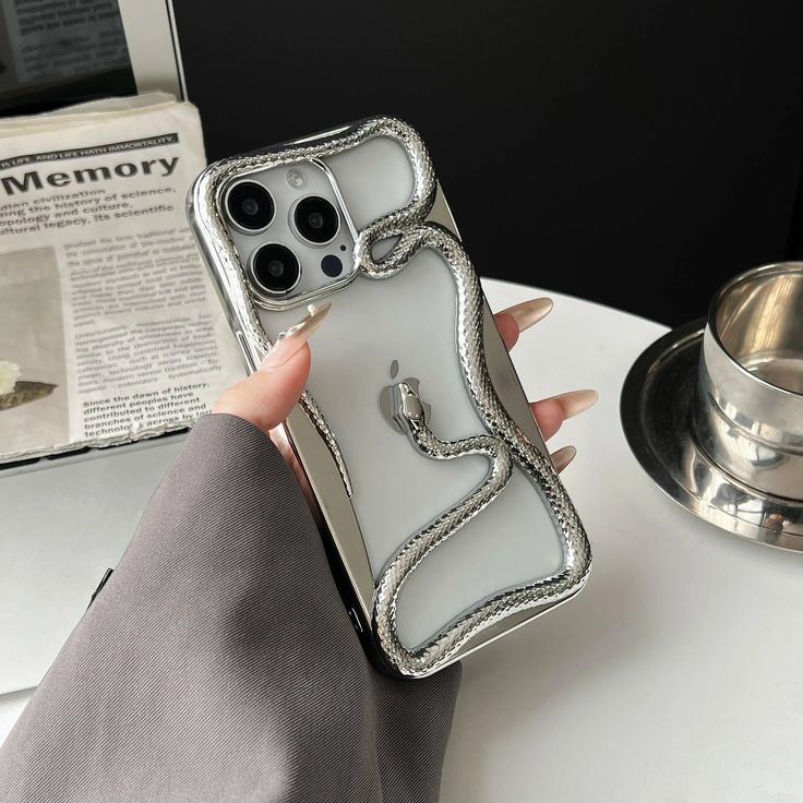 Phone sleeve