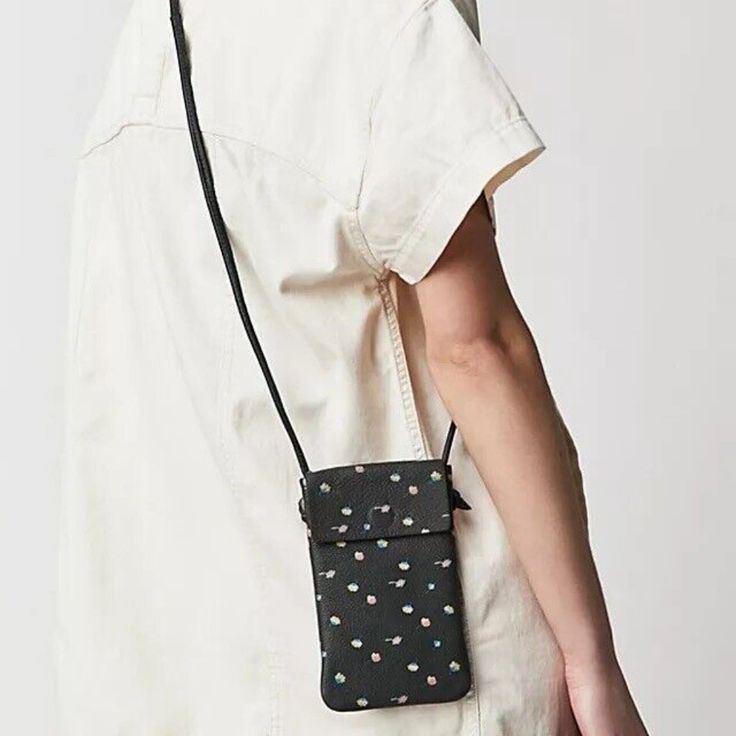 Mobile phone messenger bag