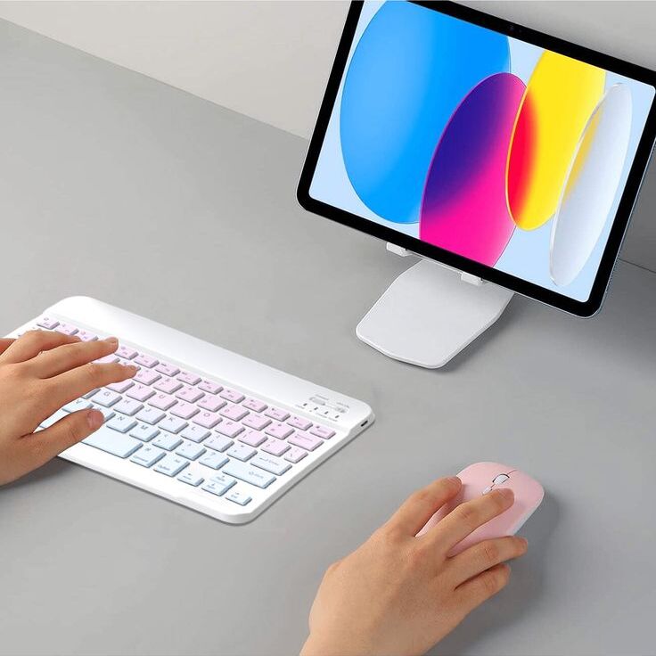 Wireless keyboard for phone