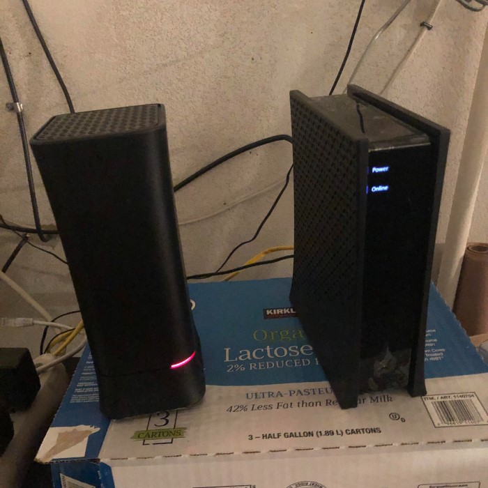 spectrum router blinking red