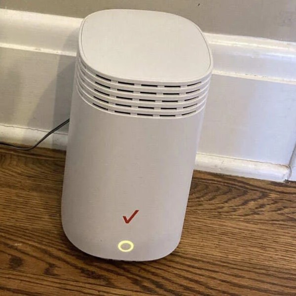verizon router yellow light