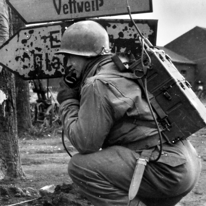when were walkie talkies invented