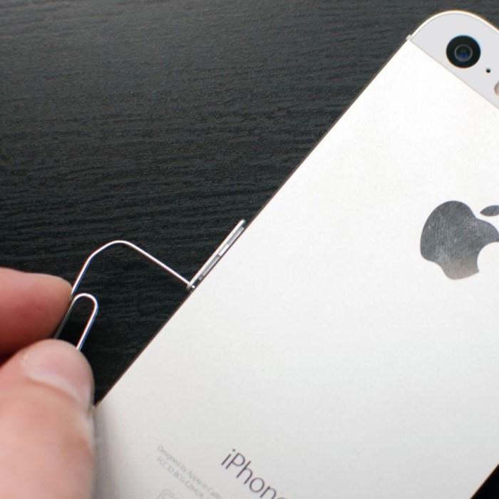 how to remove sim card from iphone