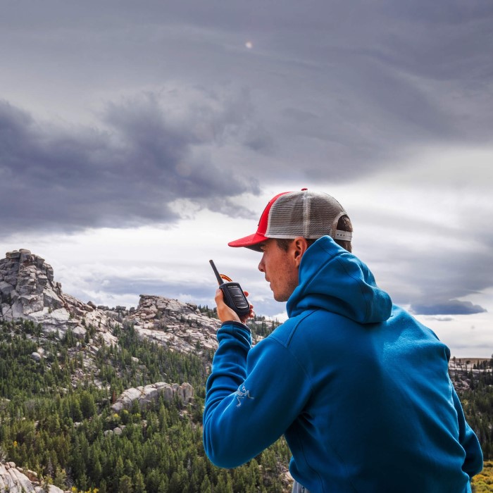 how far can walkie talkies reach