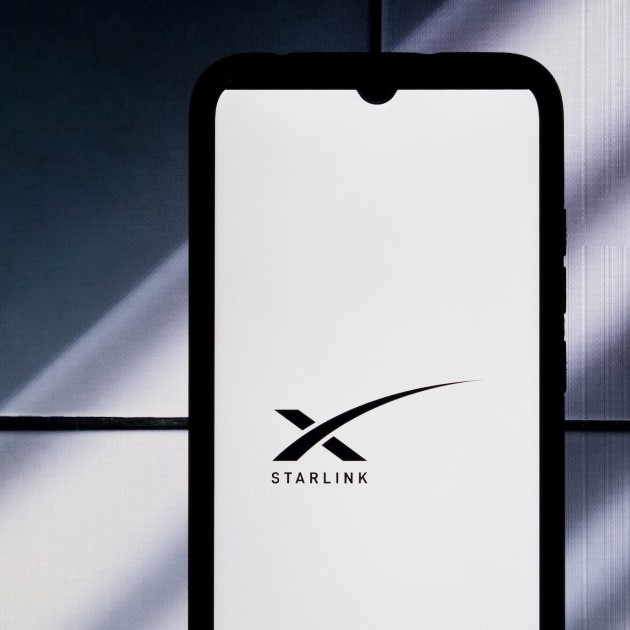 elon musk satellite phone