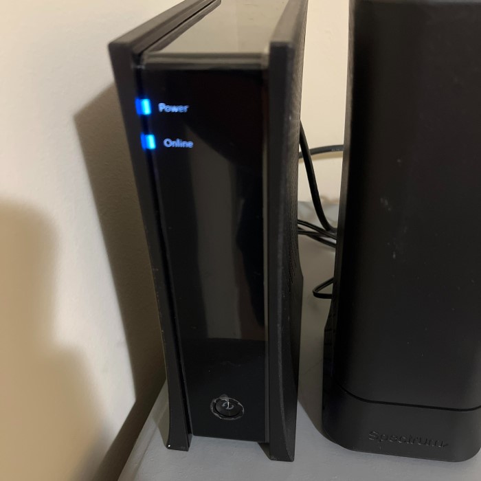 spectrum router blinking blue