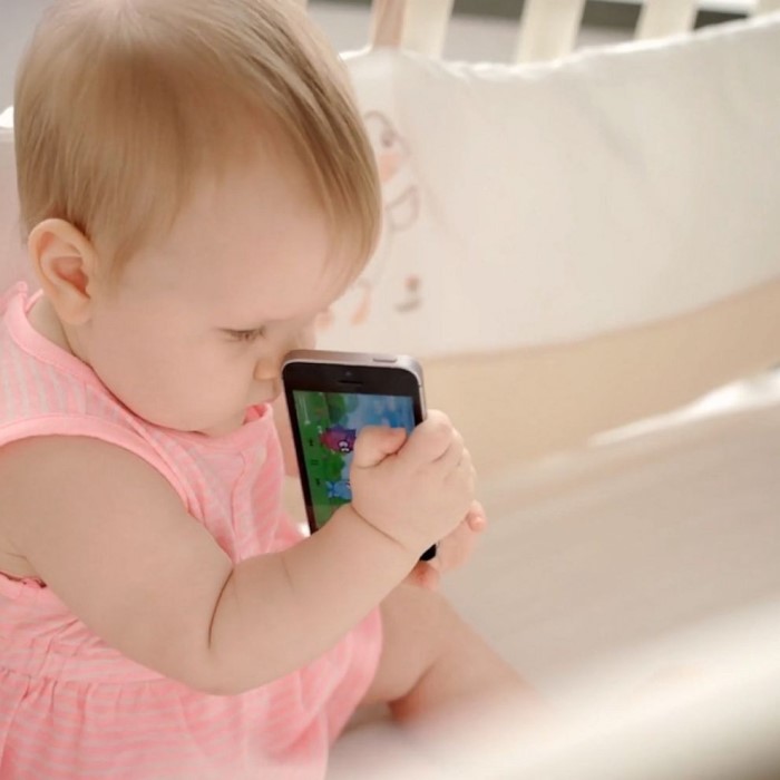 how to lock phone screen for baby iphone