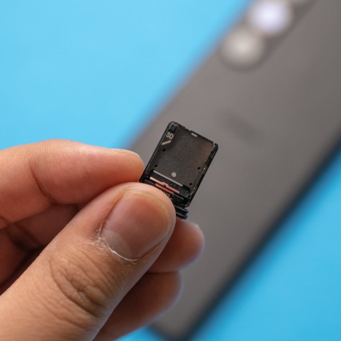can you call 911 without a sim card