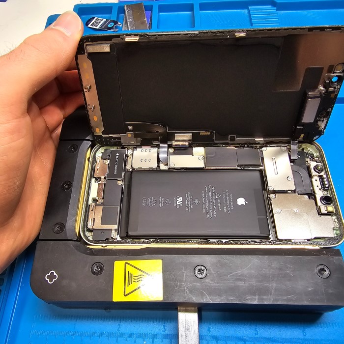 how much does it cost to fix a phone screen