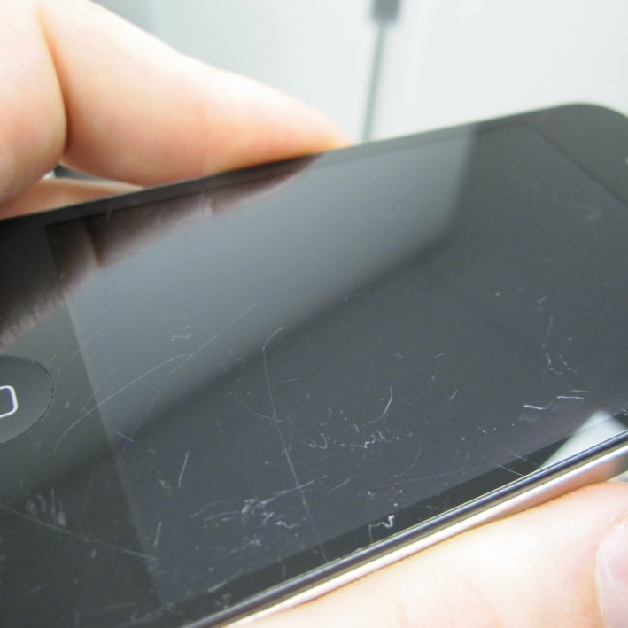how to remove scratches from phone screen