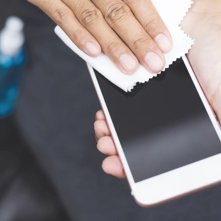 how to remove scratches from phone screen