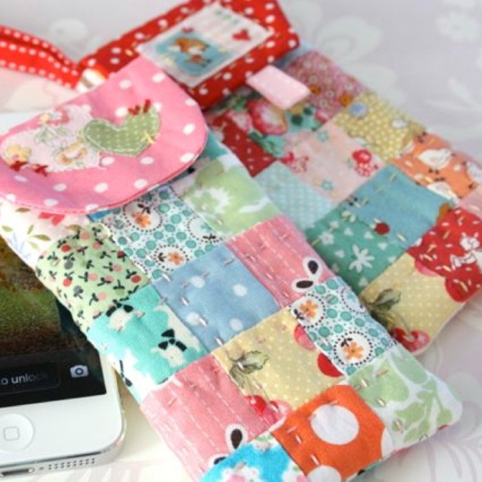 how do you make a phone case