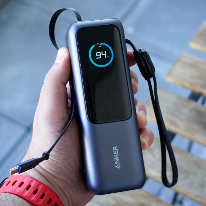 how to charge anker power bank